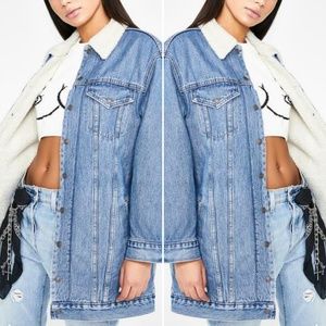 levis lengthened sherpa trucker